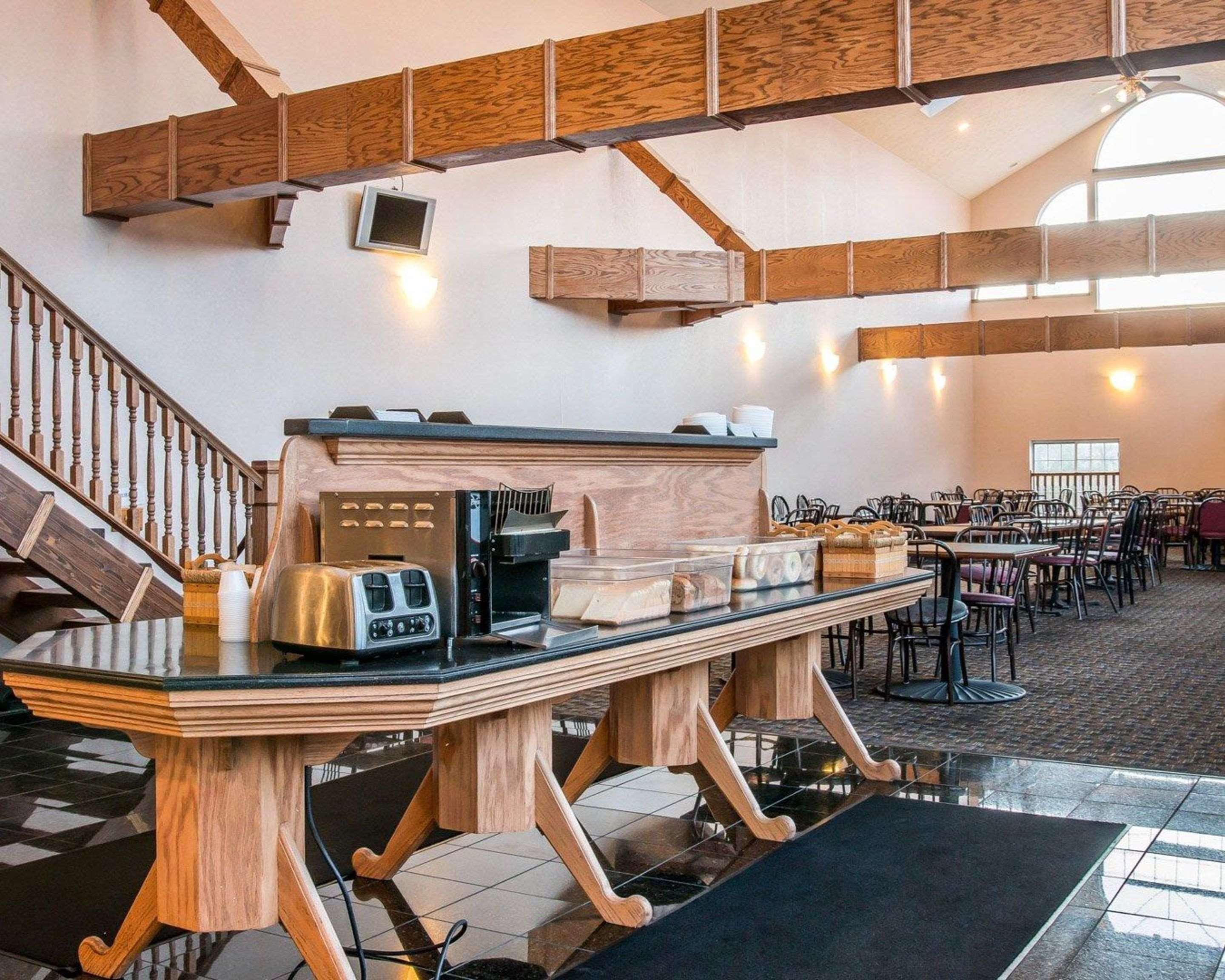 Clarion Hotel Beachfront Маккино Сити Экстерьер фото