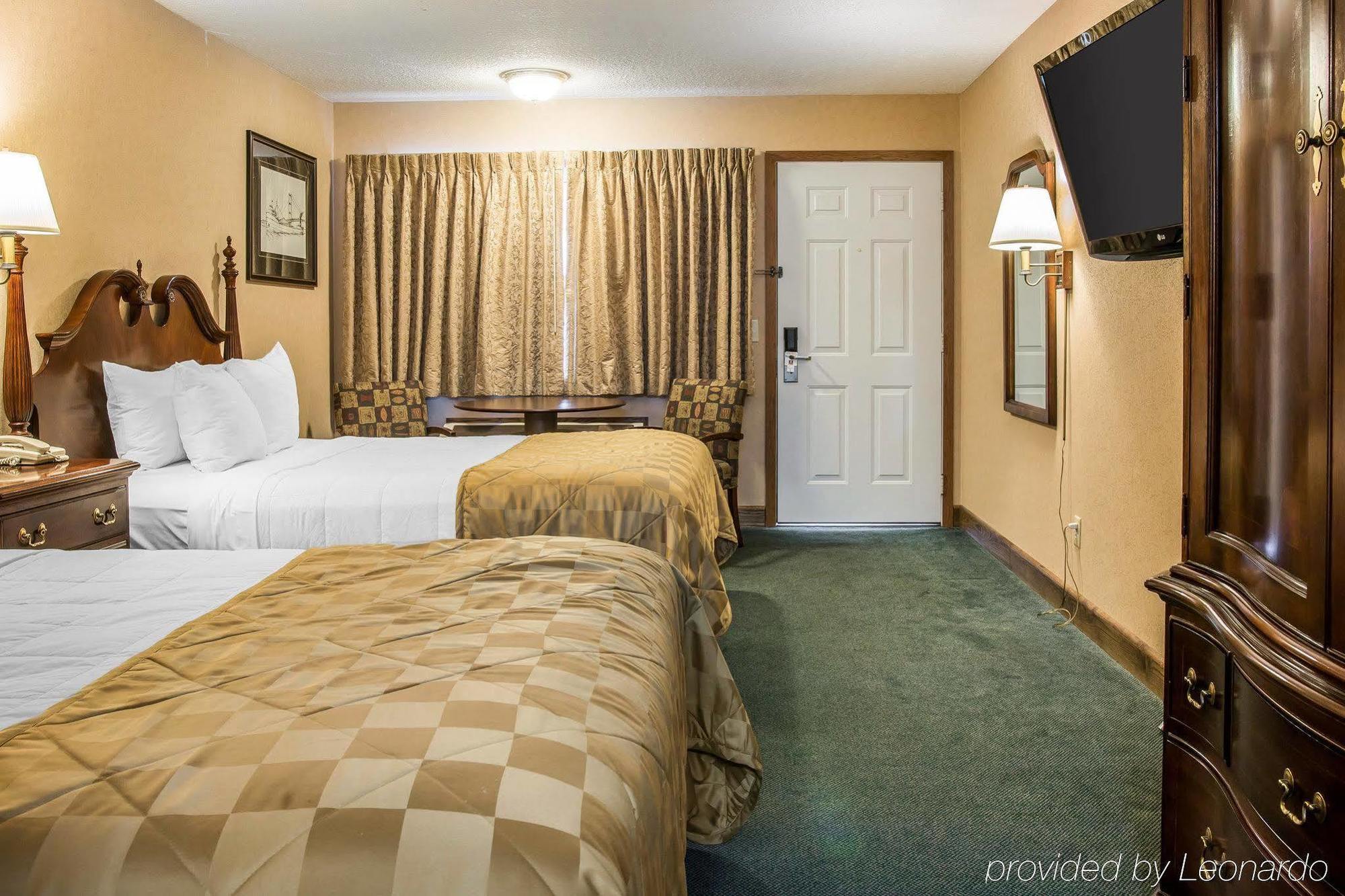 Clarion Hotel Beachfront Маккино Сити Экстерьер фото
